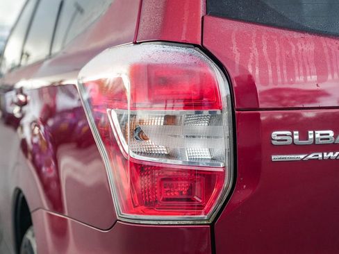 Used 2014 Subaru Forester 2.5i Premium w/ Popular Package #2 image 9