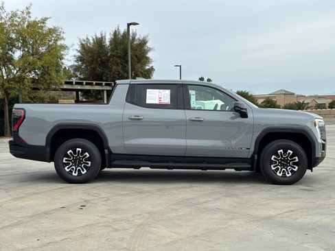 Used 2026 GMC Sierra EV Elevation AWD/4WD image 7