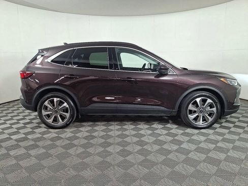 Used 2023 Ford Escape Platinum w/ Premium Technology Package image 11