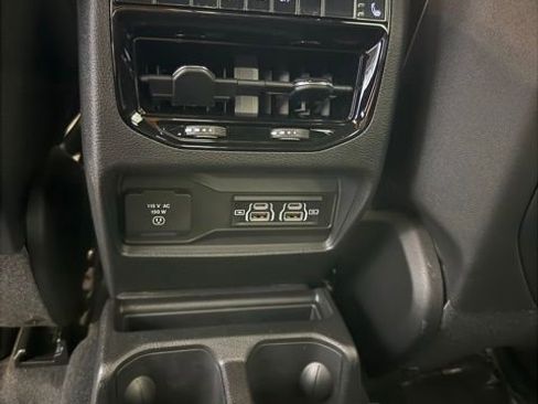 New 2025 Jeep Grand Cherokee L Limited w/ Trailer Tow Package image 18