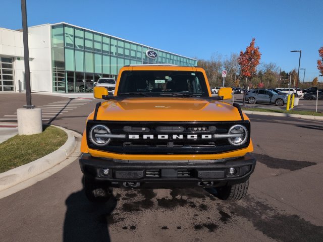 Used 2022 Ford Bronco Outer Banks AWD/4WD image 8
