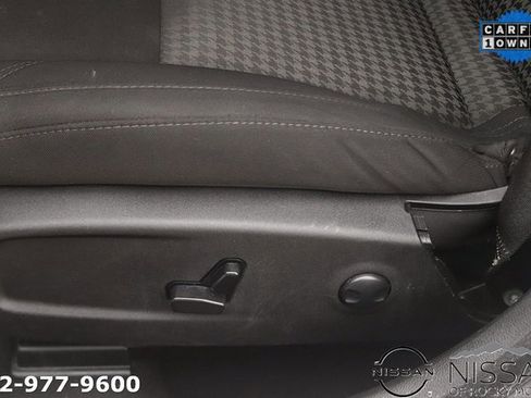 Used 2023 Dodge Charger SXT image 14