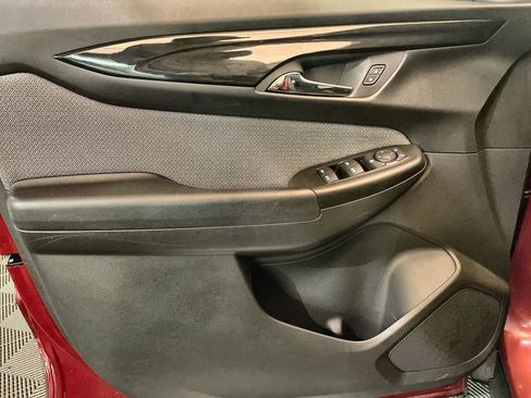 Used 2024 Chevrolet TrailBlazer LT w/ LT Cold Weather Package image 20