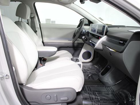 Used 2024 Hyundai Ioniq 5 Limited RWD image 12
