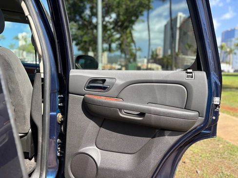 Used 2009 Chevrolet Tahoe LT image 17