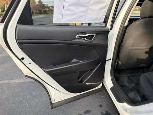 Certified 2025 Kia Sportage LX image 22