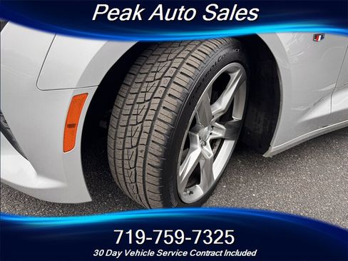 Used 2017 Chevrolet Camaro SS RWD image 17