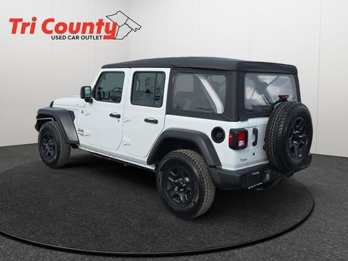 Used 2018 Jeep Wrangler Unlimited Sport image 6