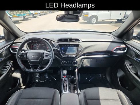 Used 2023 Chevrolet TrailBlazer RS w/ Technology Package FWD image 34