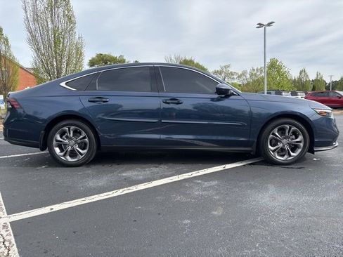 Used 2024 Honda Accord EX image 4