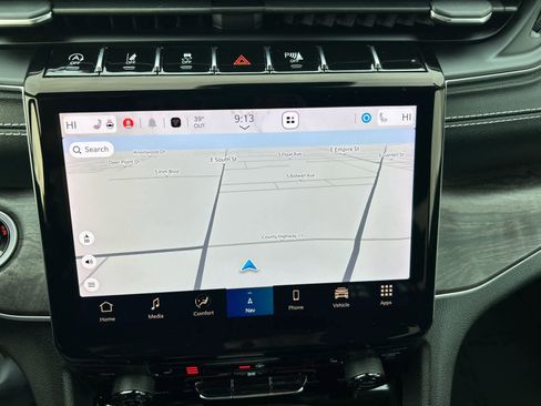 Used 2023 Jeep Grand Cherokee L Limited w/ Black Appearance Package image 2