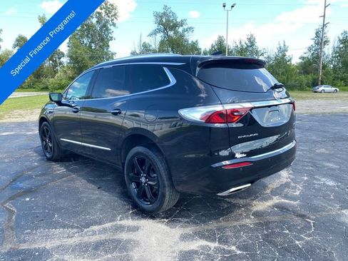 Used 2024 Buick Enclave Essence w/ Sport Touring Edition FWD image 4