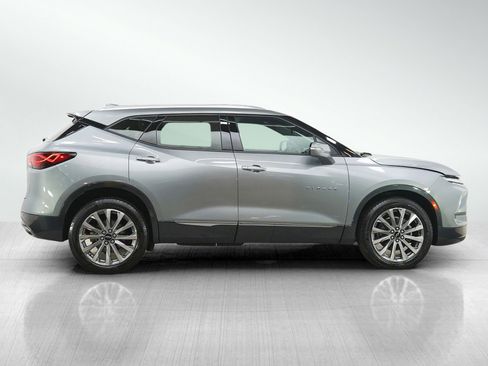 Used 2023 Chevrolet Blazer Premier w/ Driver Confidence II Package image 6