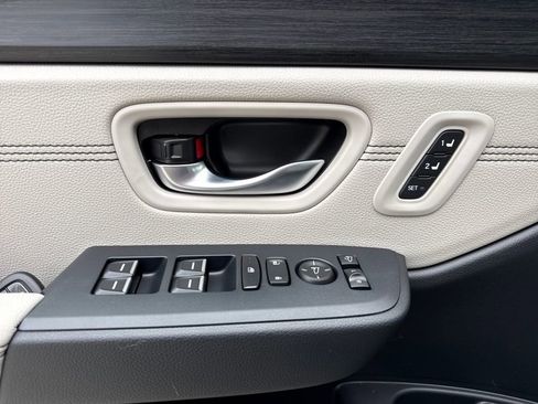 New 2026 Honda Pilot Touring image 13