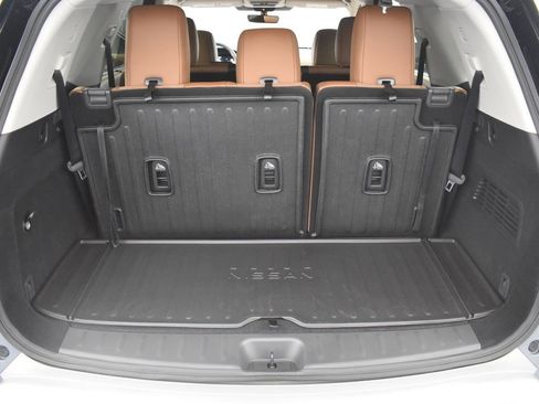 New 2025 Nissan Pathfinder Platinum w/ Cargo Package image 35
