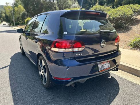 Used 2012 Volkswagen GTI 4-Door FWD image 3