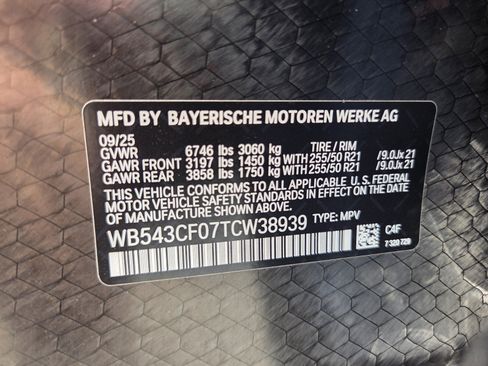 Used 2026 BMW iX xDrive45 AWD/4WD image 18