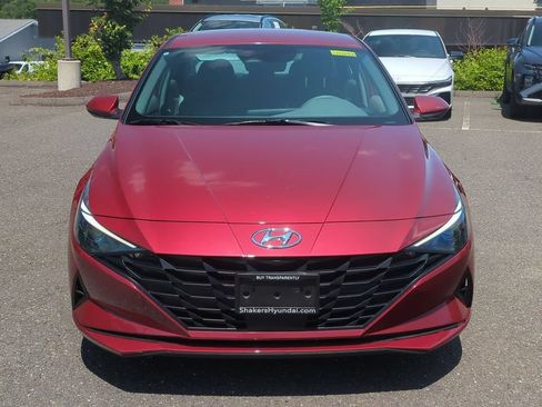 Certified 2023 Hyundai Elantra SEL w/ Convenience Package FWD image 8