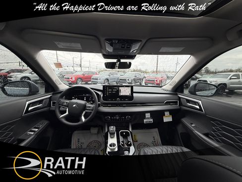 New 2026 Mitsubishi Outlander SEL image 19