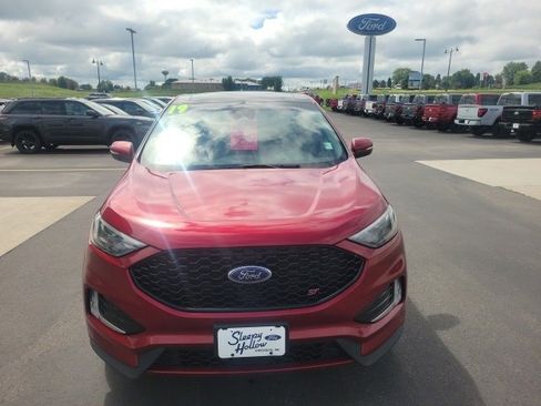 Used 2019 Ford Edge ST w/ Cold Weather Package image 8