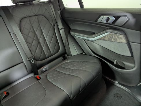 Used 2024 BMW X5 sDrive40i w/ Premium Package RWD image 14