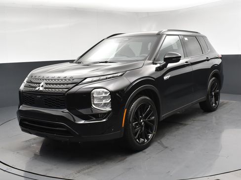 New 2025 Mitsubishi Outlander SEL Black Edition image 1