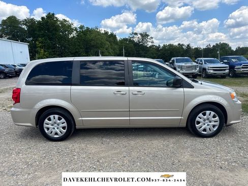 Used 2014 Dodge Grand Caravan SE w/ Quick Order Package 29E SE FWD image 7