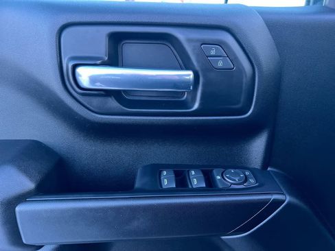 Used 2023 Chevrolet Silverado 1500 Custom image 13