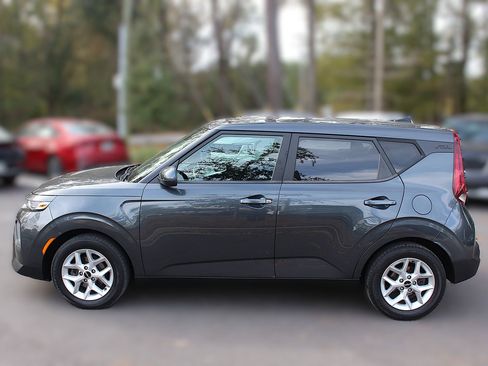 Used 2022 Kia Soul LX w/ Technology Package image 6