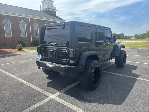 Used 2016 Jeep Wrangler Unlimited Sport AWD/4WD image 5
