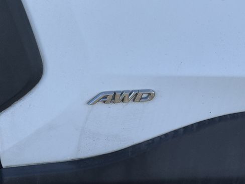 Used 2021 Toyota RAV4 LE image 22