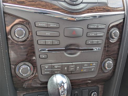 Used 2019 Nissan Armada Platinum w/ Captain's Chairs Package RWD image 34