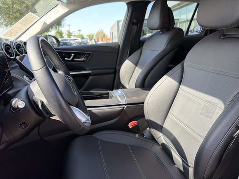 Used 2025 Mercedes-Benz GLC 350e 4MATIC image 23