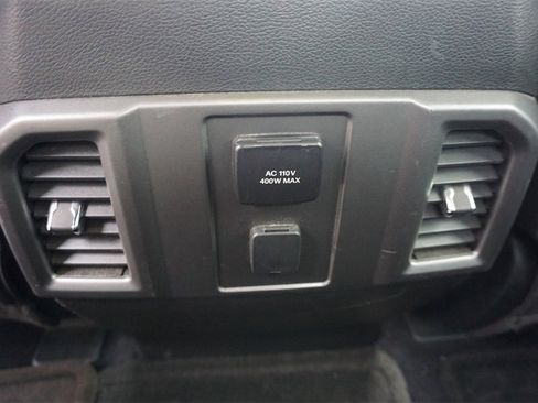 Used 2015 Ford F150 XLT w/ Equipment Group 302A Luxury image 13