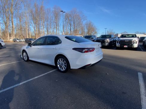 Used 2023 Toyota Camry LE image 12