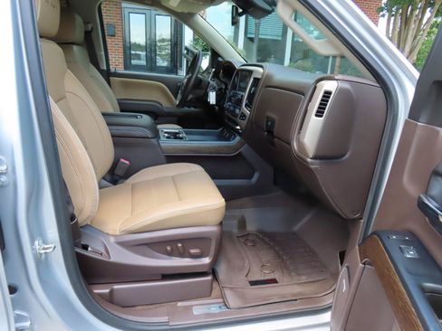 Used 2018 GMC Sierra 1500 Denali AWD/4WD image 23