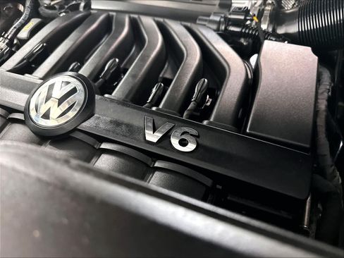Used 2023 Volkswagen Atlas SE FWD image 34