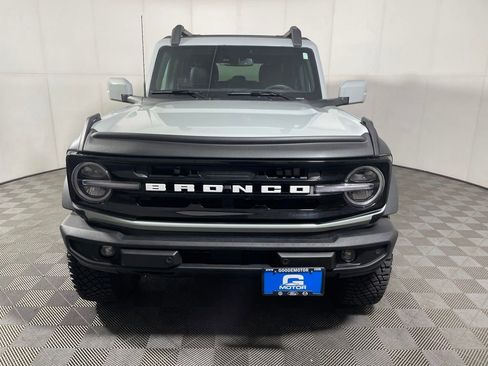 Used 2024 Ford Bronco Outer Banks w/ Sasquatch Package AWD/4WD image 3