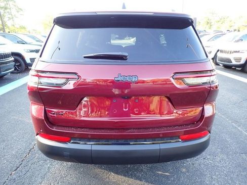 New 2025 Jeep Grand Cherokee L Altitude image 4