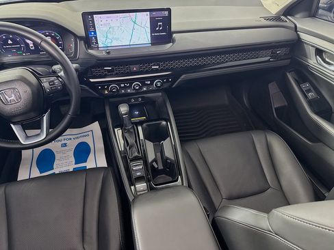 Certified 2024 Honda Accord Touring image 32
