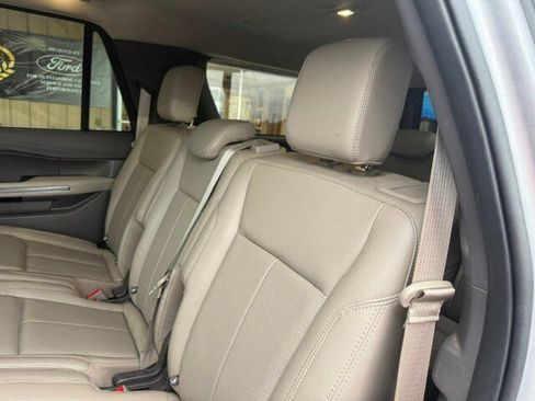Used 2021 Ford Expedition Max XLT RWD image 8