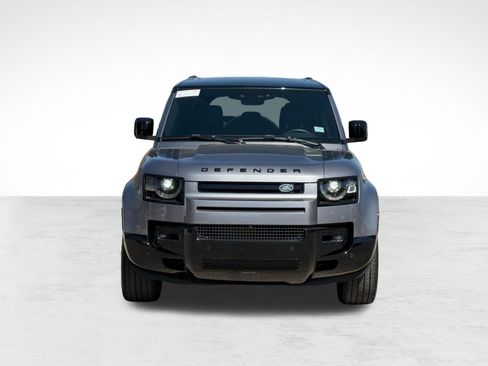 Certified 2024 Land Rover Defender 110 X-Dynamic SE image 4