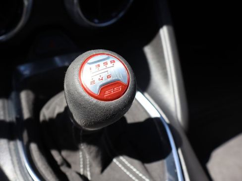 Used 2023 Chevrolet Camaro SS RWD image 11