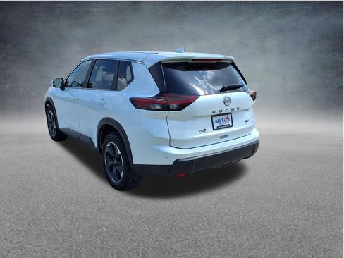 Used 2024 Nissan Rogue SV FWD image 6