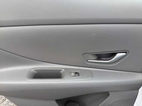 New 2025 Hyundai Elantra Sport image 21