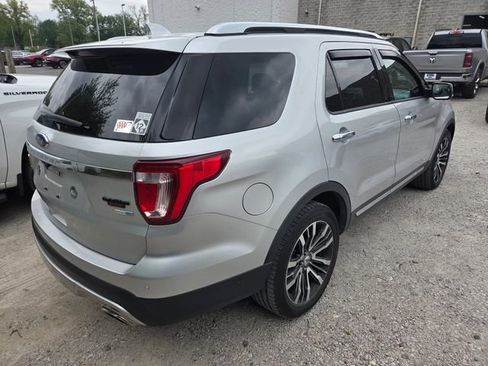 Used 2016 Ford Explorer Platinum AWD/4WD image 5