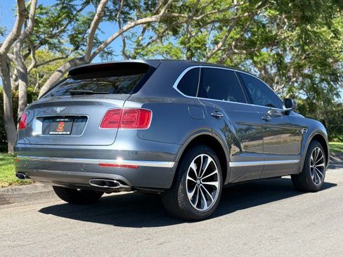 Used 2018 Bentley Bentayga Onyx Edition AWD/4WD image 7
