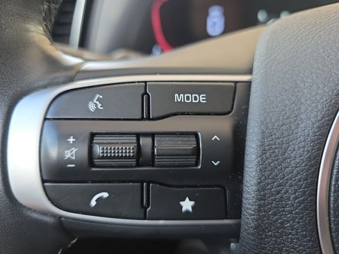 Certified 2023 Kia Sportage EX image 25