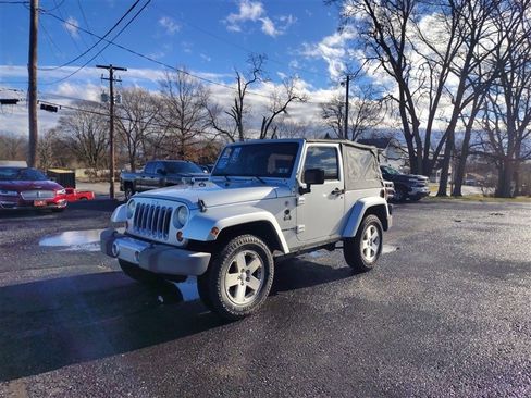 Used 2008 Jeep Wrangler Sahara w/ Dual Top Group image 1