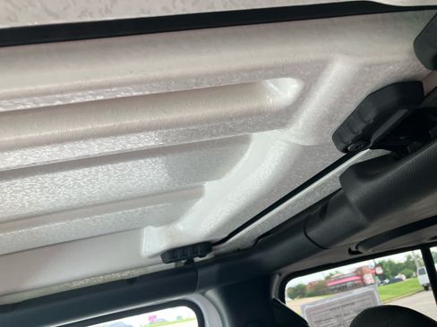 Used 2023 Jeep Wrangler Unlimited Sport AWD/4WD image 19